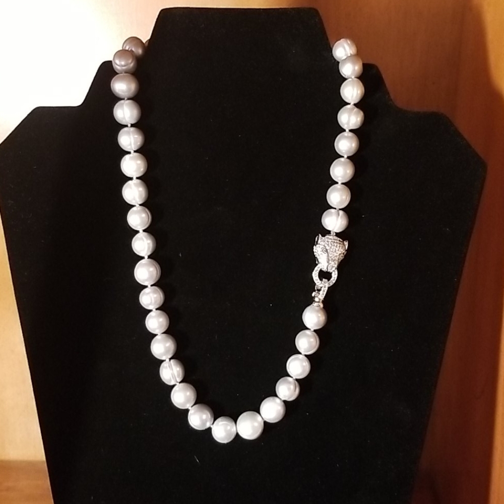 Baroque Gray Pearl Necklace 18" with Leopard Clasp